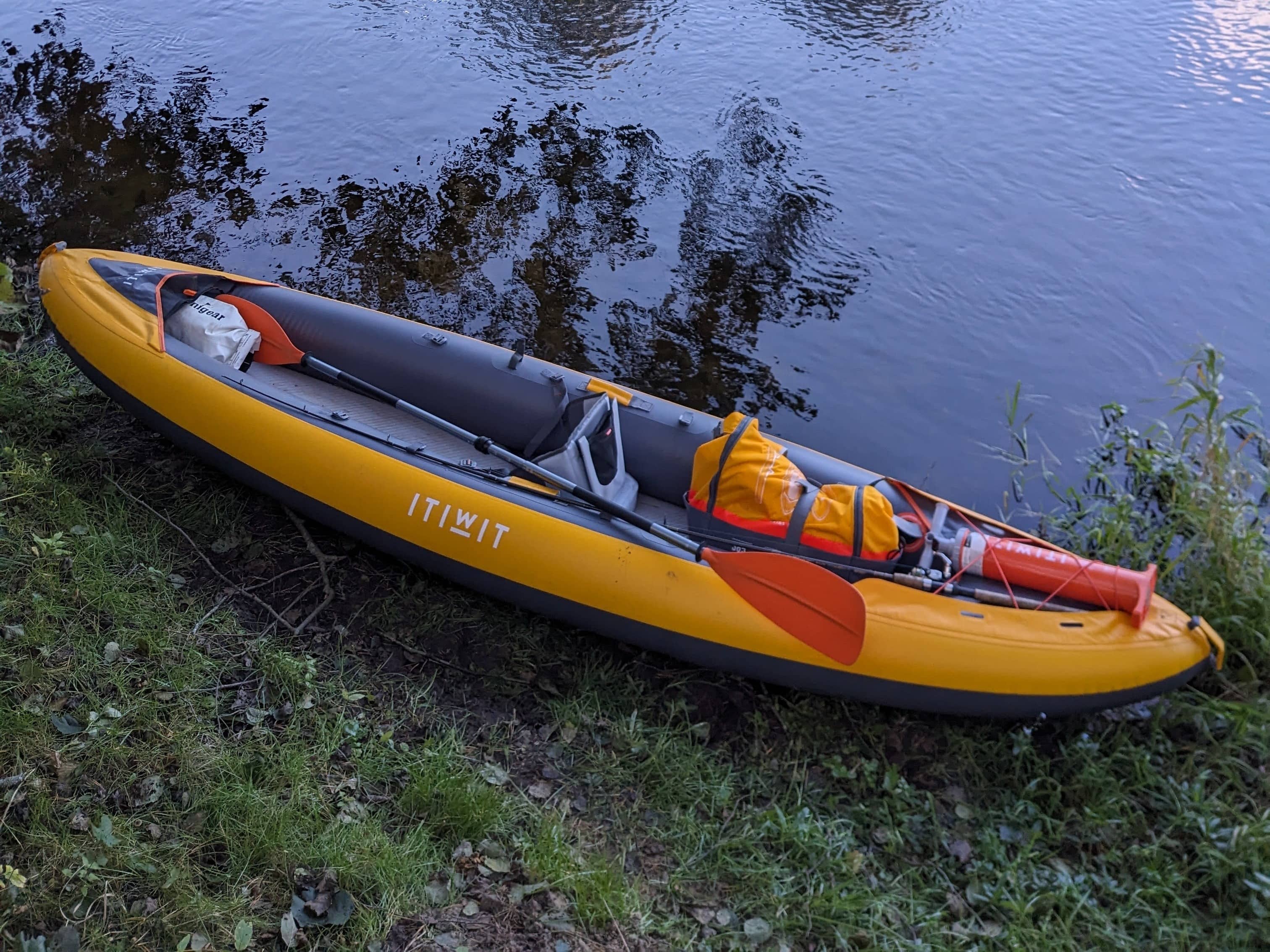 Pripučiama baidarė